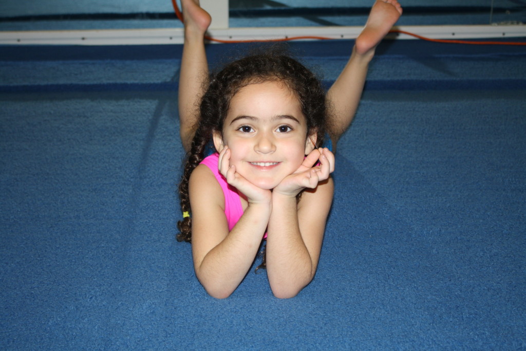 little-pearls-gymnastics-classes-4-6-7-years-old-pink-pearl-gymnastics